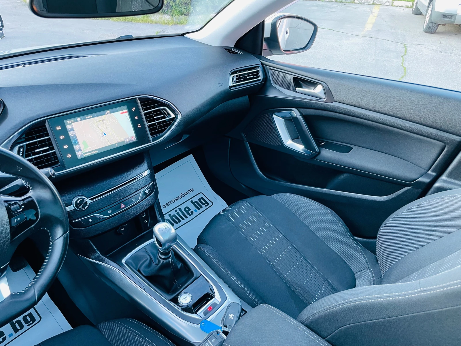 Peugeot 308 1.6HDI* 120* 2017г, снимка 9 - Автомобили и джипове - 54101834