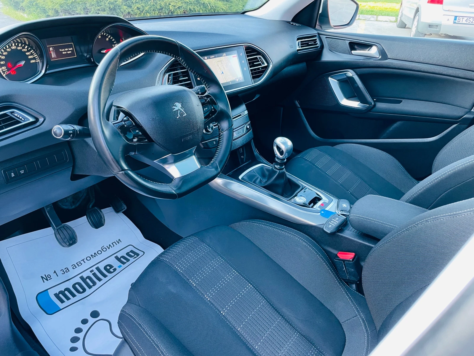 Peugeot 308 1.6HDI* 120* 2017г, снимка 7 - Автомобили и джипове - 54101834