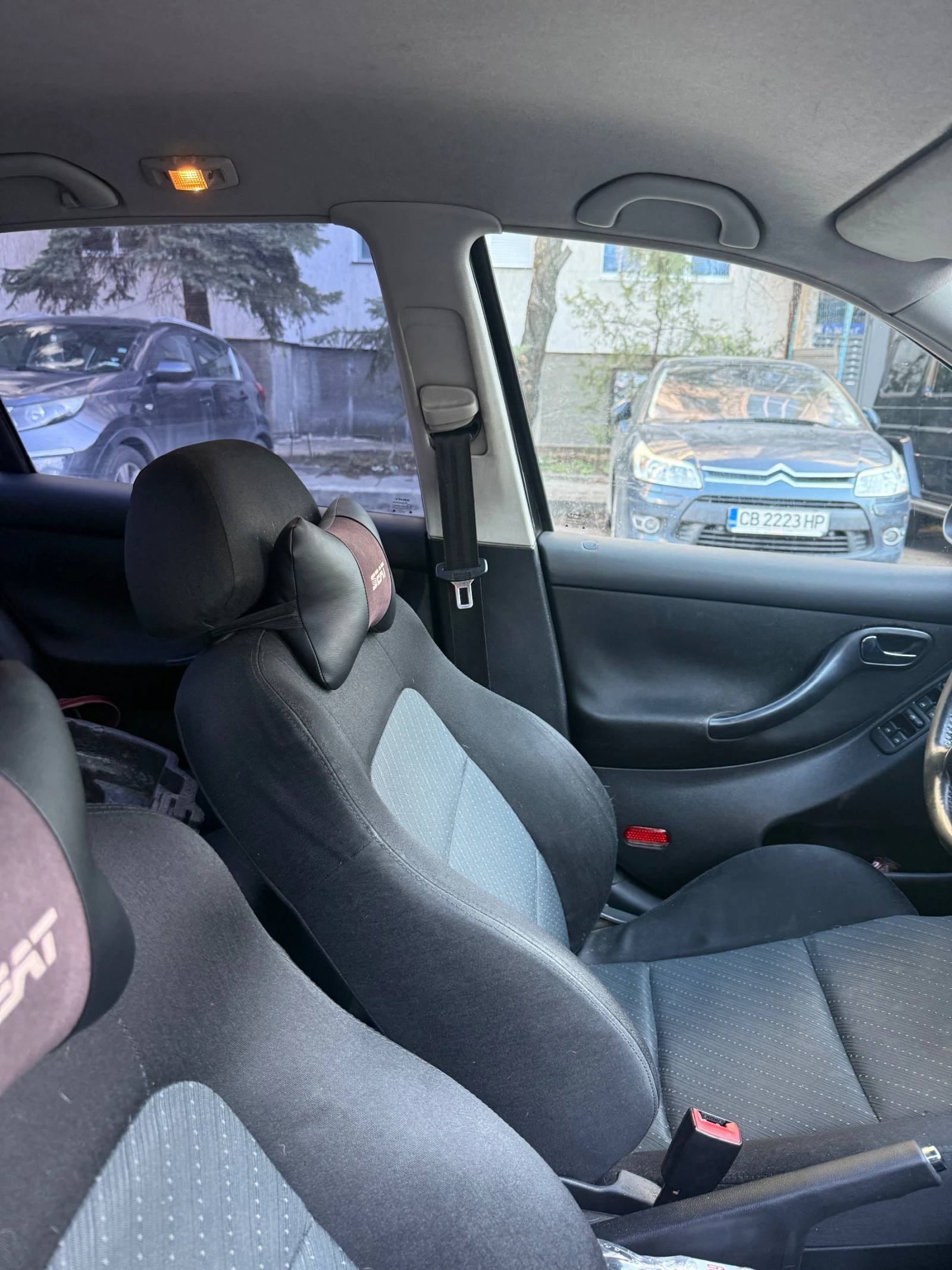 Seat Leon 1.8T 20V, снимка 4 - Автомобили и джипове - 54244511