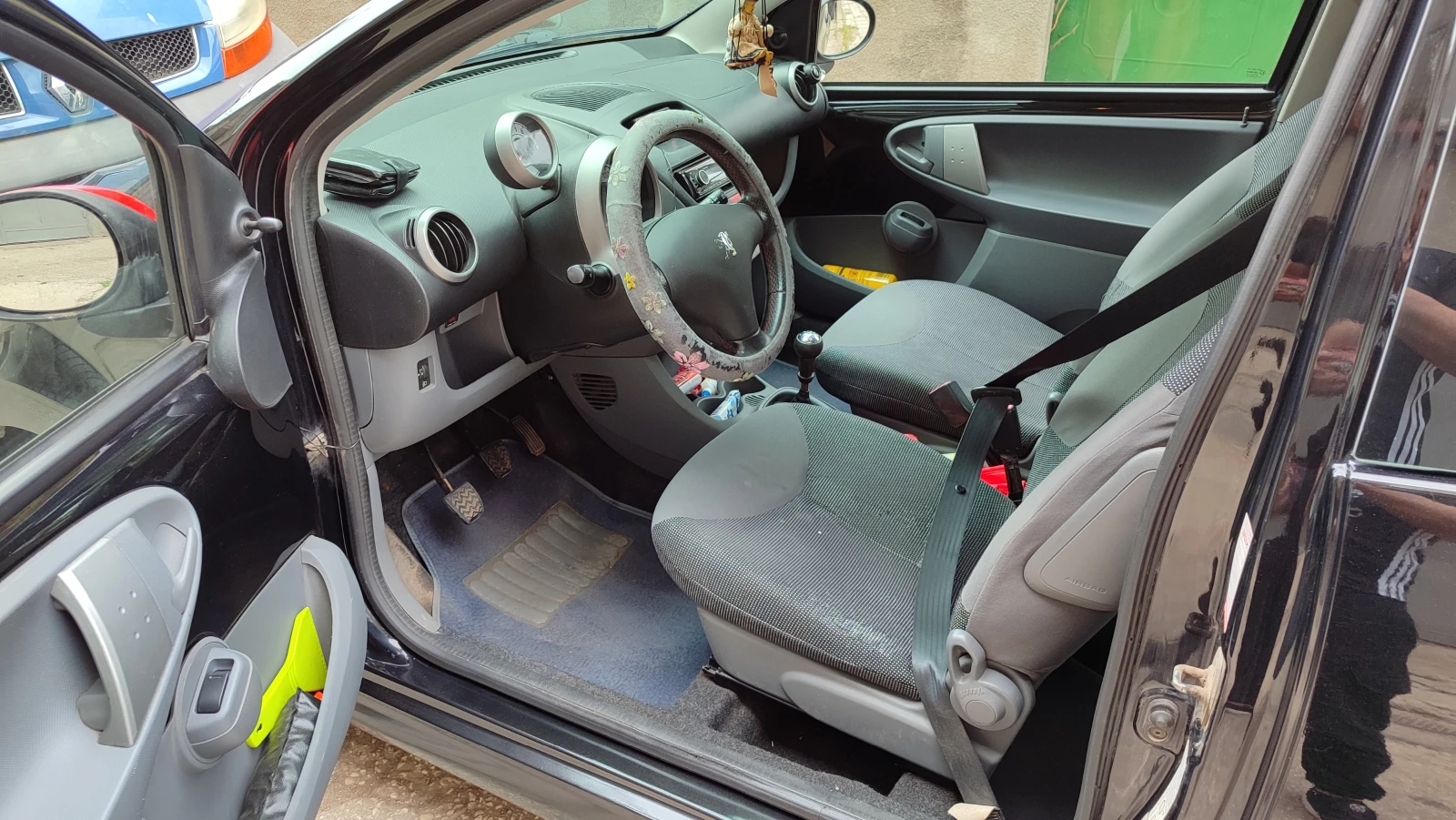 Peugeot 107, снимка 10 - Автомобили и джипове - 54371961