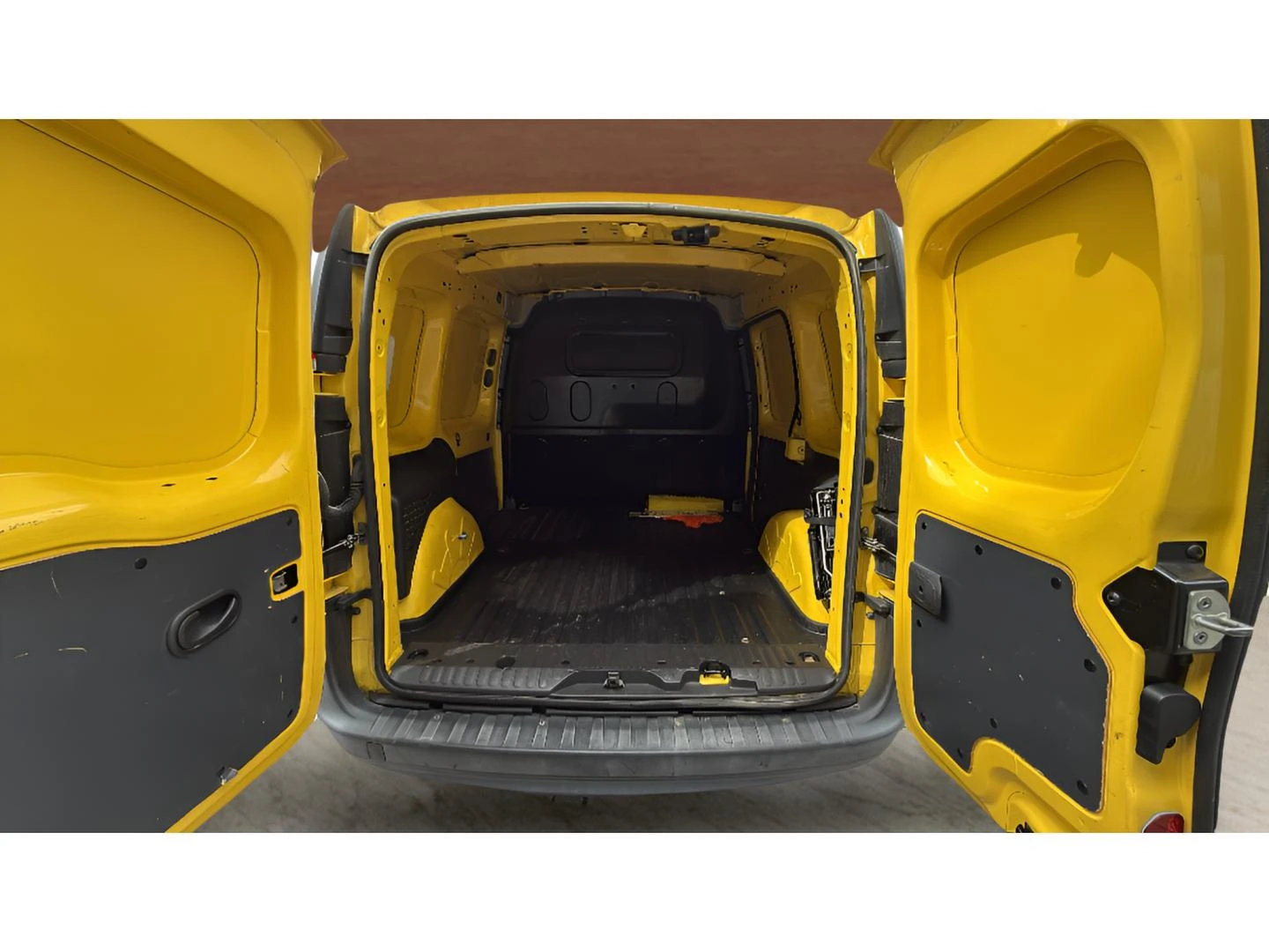 Renault Kangoo 1, 5 dci, снимка 9 - Автомобили и джипове - 54541405
