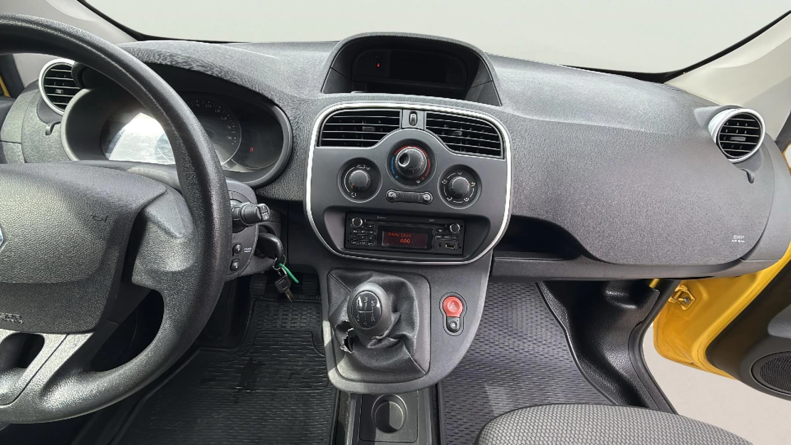 Renault Kangoo 1, 5 dci, снимка 13 - Автомобили и джипове - 54541405