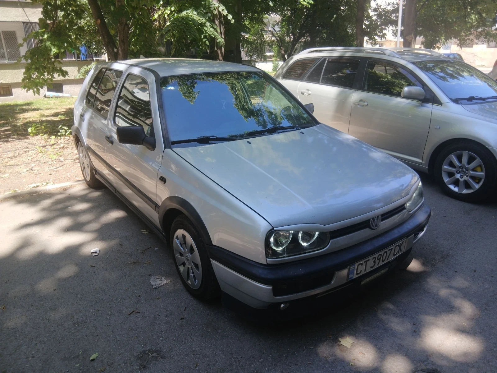 VW Golf 1.6, снимка 8 - Автомобили и джипове - 55122894