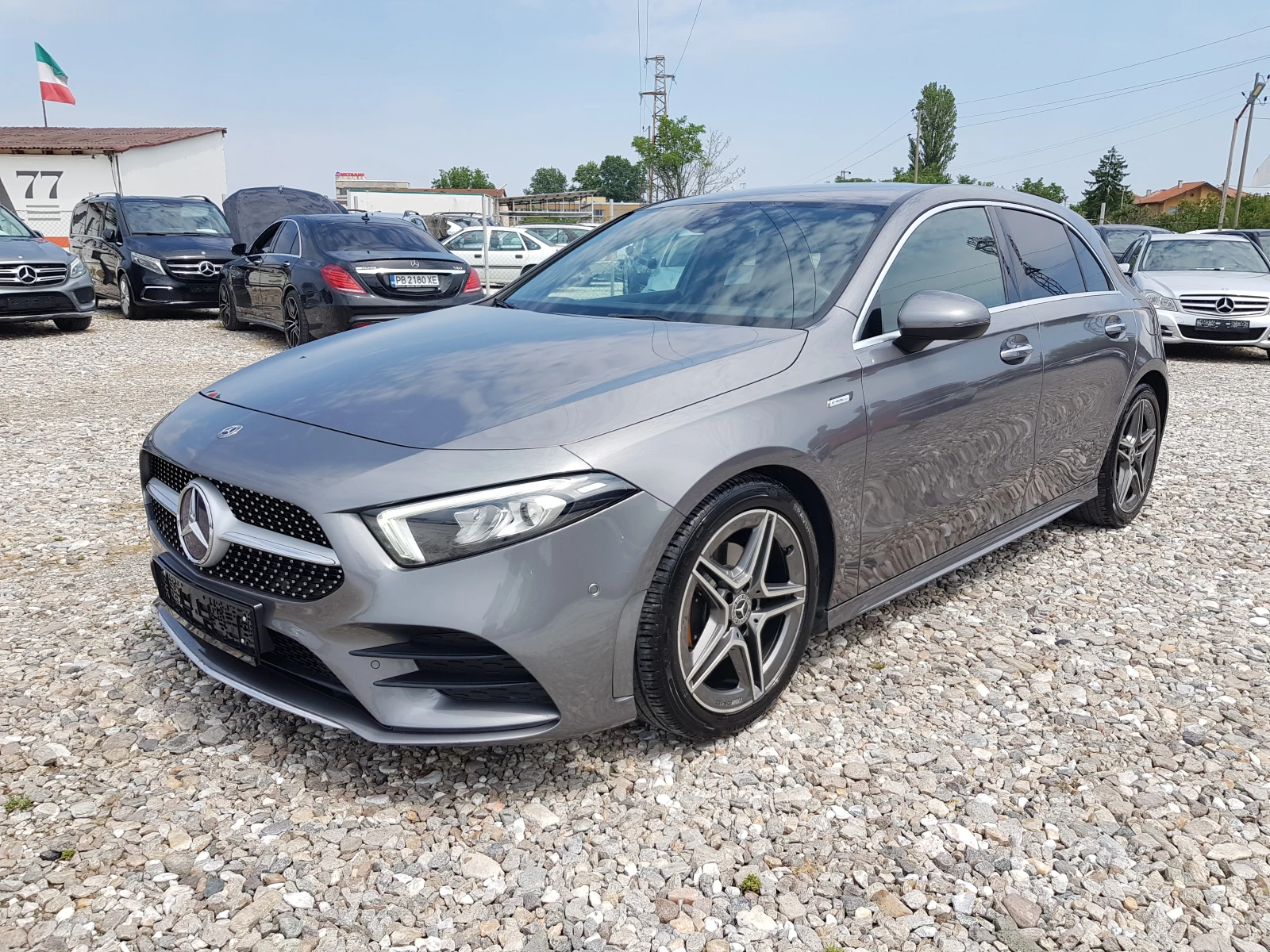 Mercedes-Benz A 180 D AMG EDITION/ДИСТРОНИК/ПОДГРЕВ/КЕЙ ЛЕС /05/2019г.