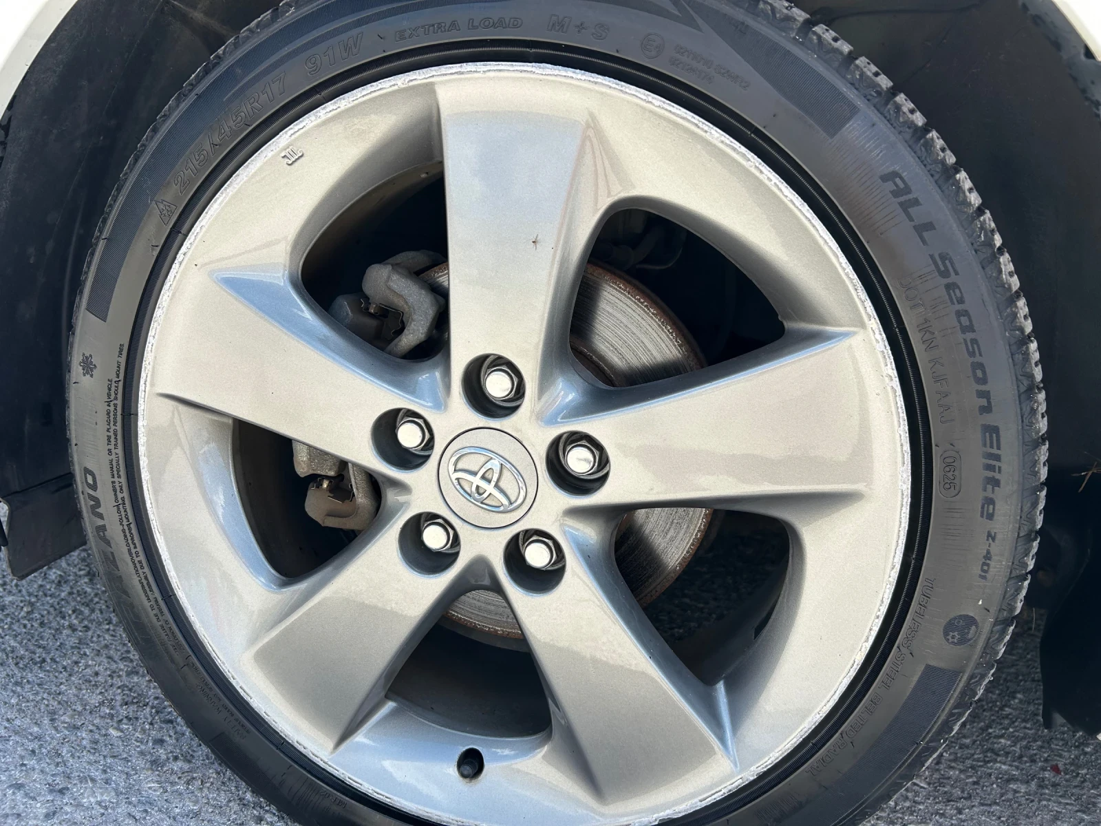 Toyota Auris 1.8 i хибрид евро 5B, снимка 13 - Автомобили и джипове - 55154514