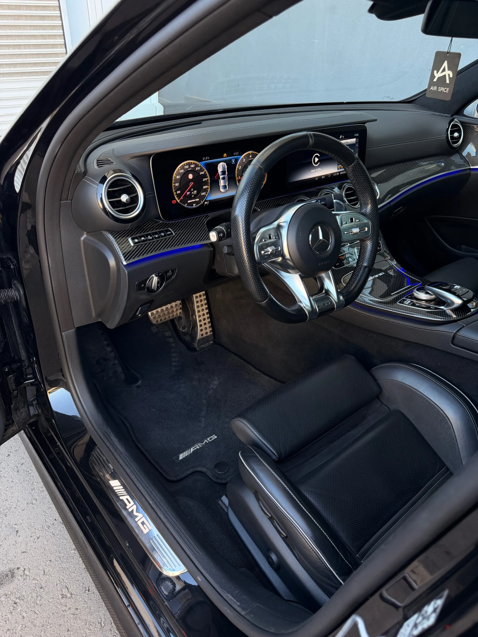 Mercedes-Benz E 63 AMG S Carbon Ceramics / 3D Burm/ Buckets, снимка 4 - Автомобили и джипове - 55385725