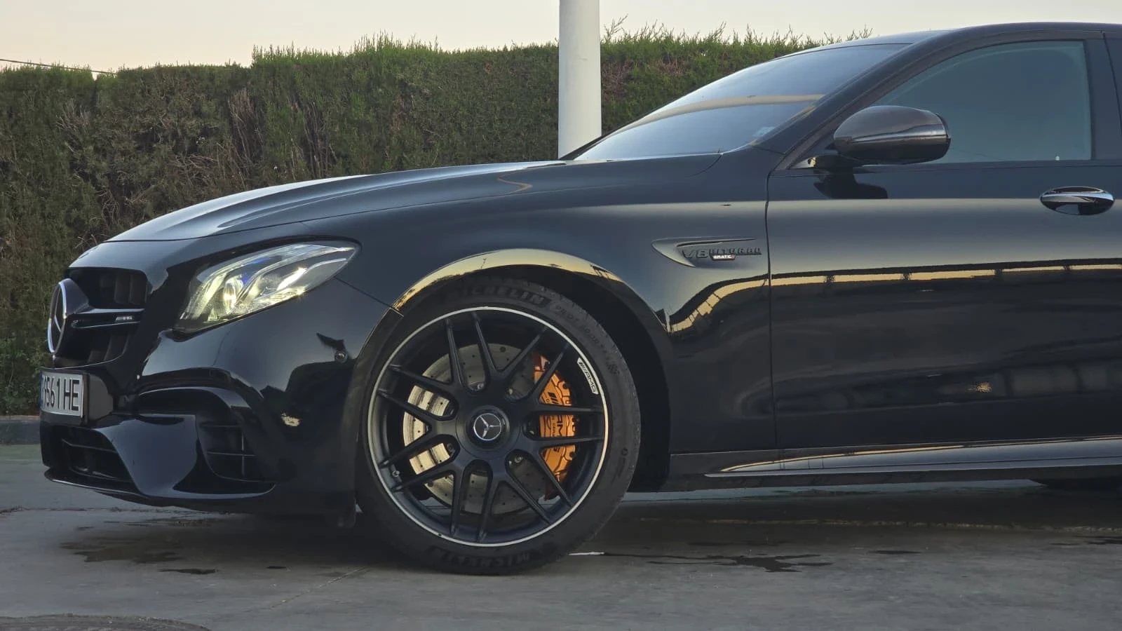 Mercedes-Benz E 63 AMG S 4MATIC+ , снимка 2 - Автомобили и джипове - 55385725