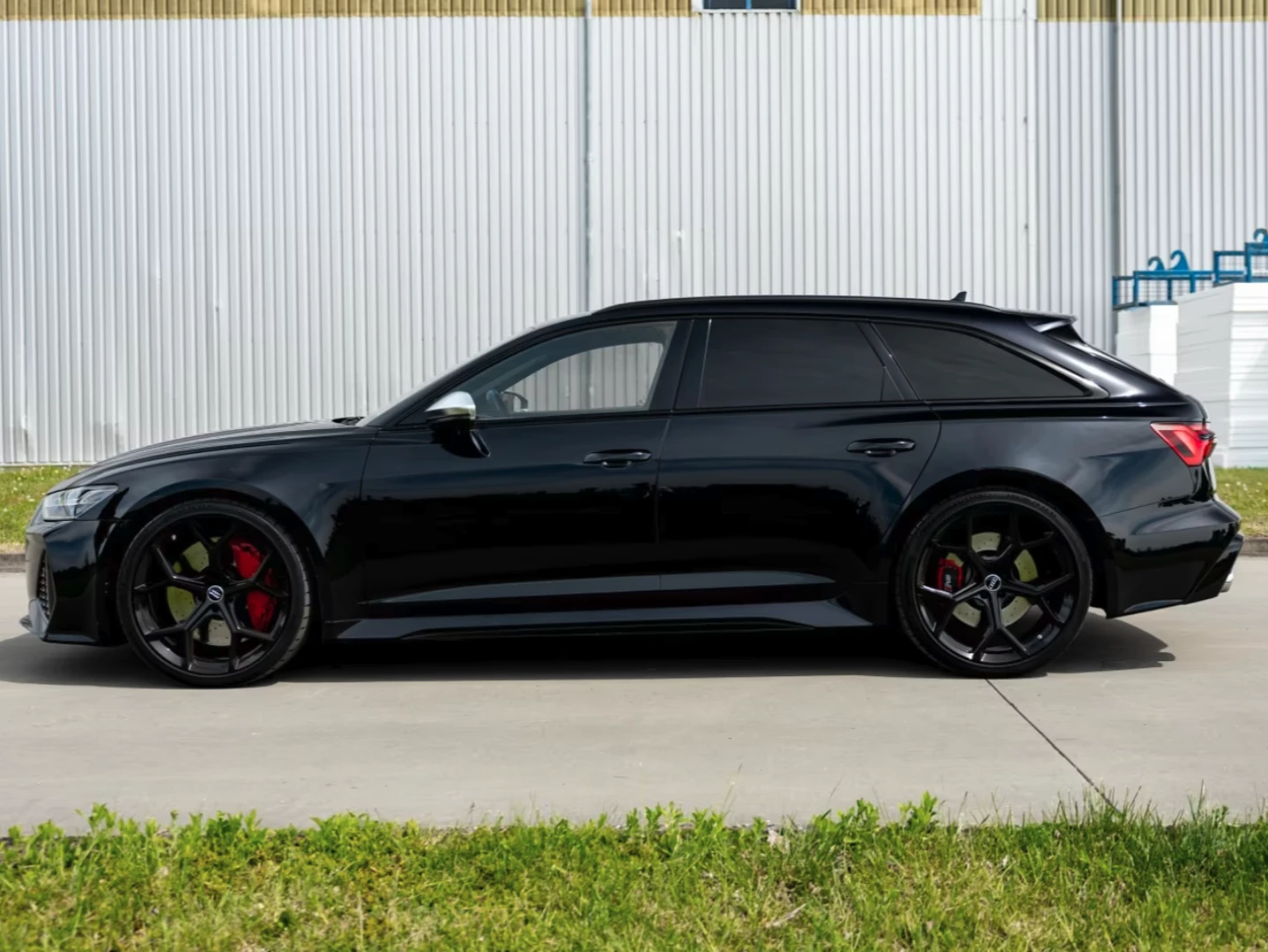 Audi Rs6 Avant 4.0, снимка 2 - Автомобили и джипове - 55380575
