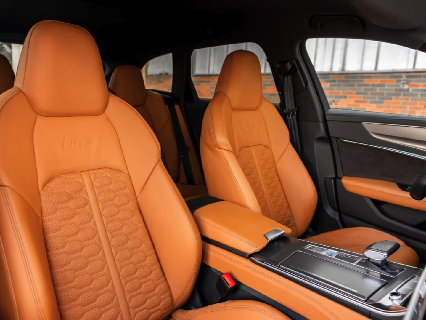 Audi Rs6 Avant 4.0, снимка 13 - Автомобили и джипове - 55380575