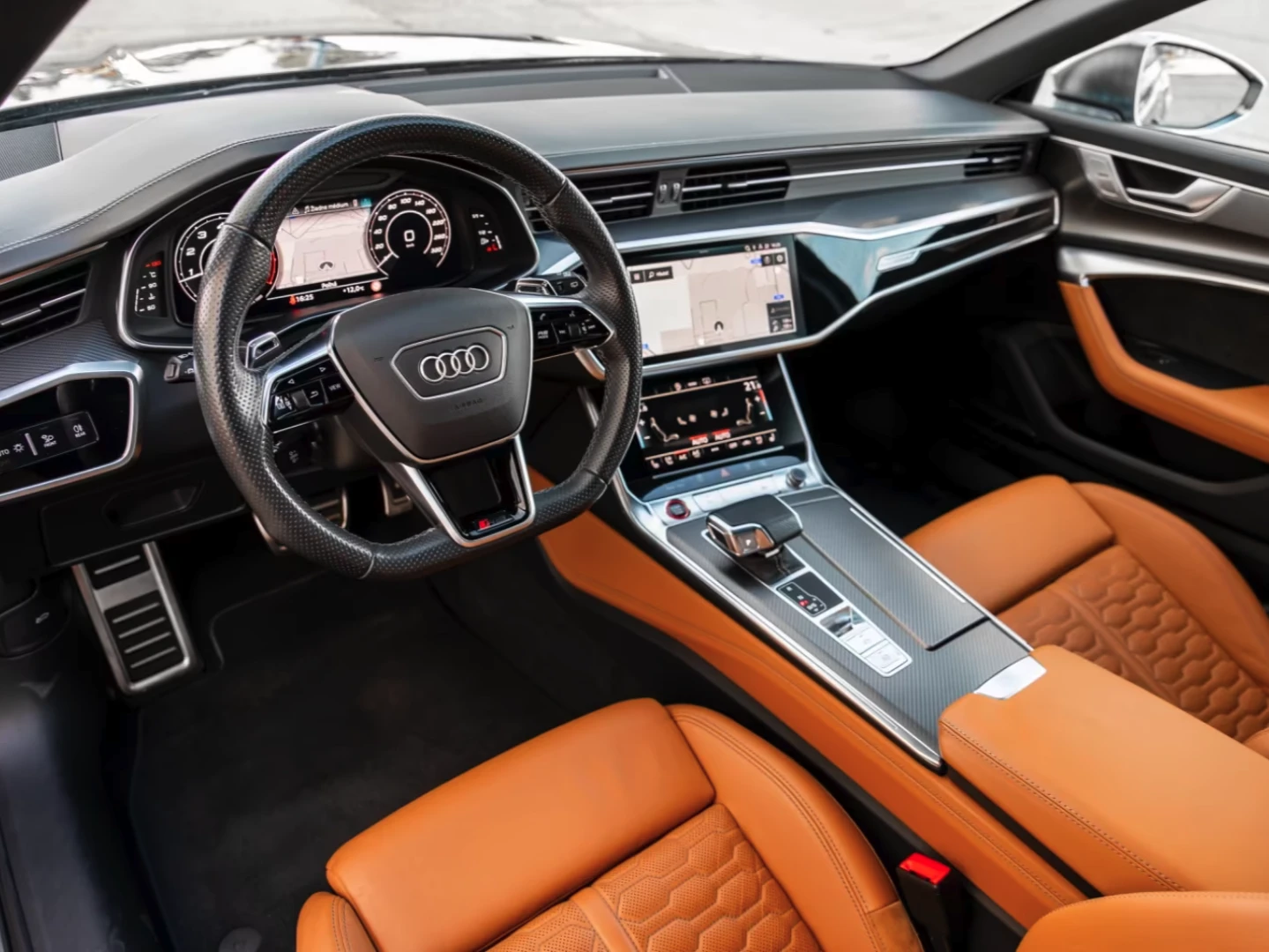 Audi Rs6 Avant 4.0, снимка 16 - Автомобили и джипове - 55380575