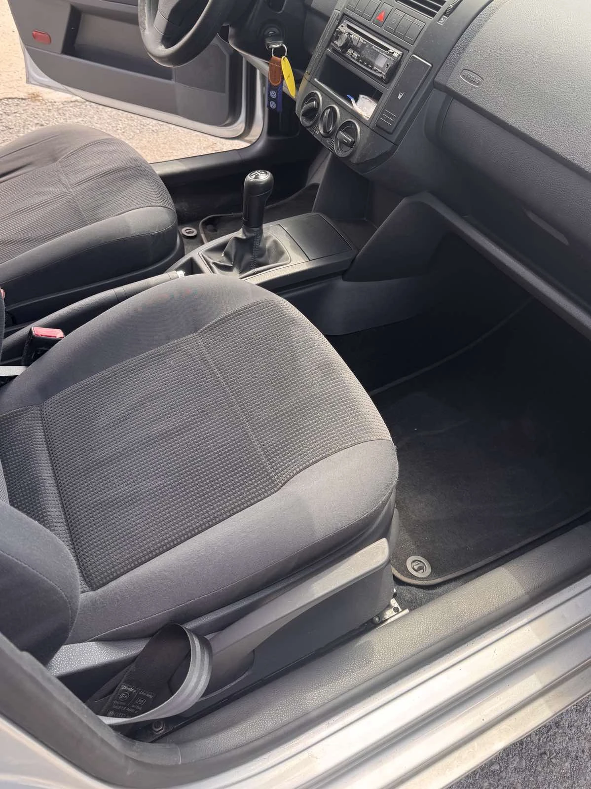 VW Polo, снимка 2 - Автомобили и джипове - 55484680