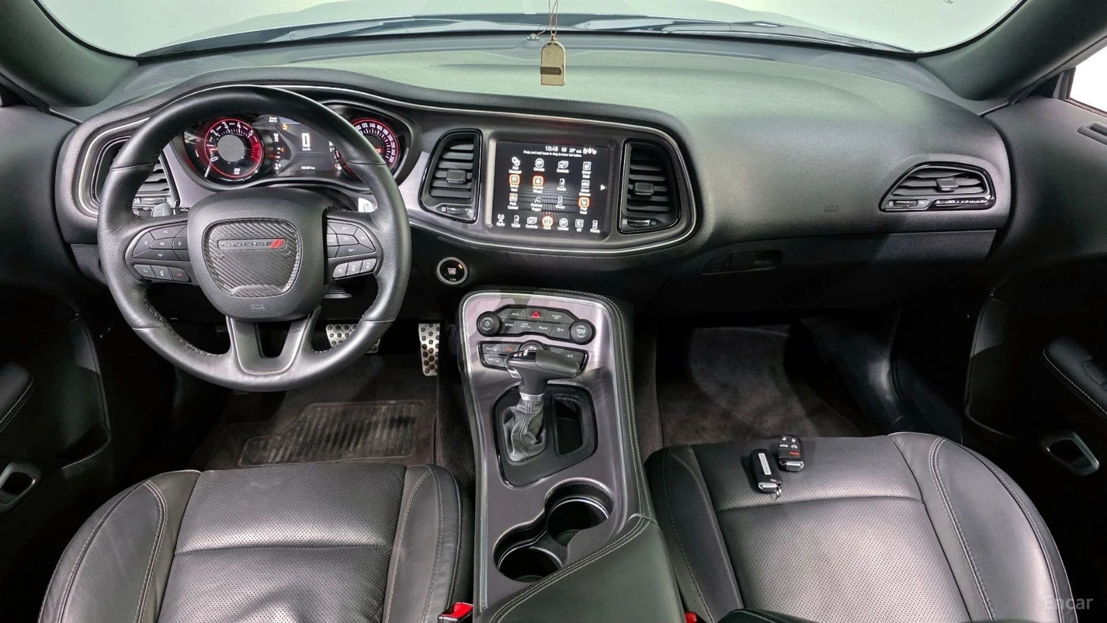 Dodge Challenger 5.7* КОЖА* ОБДУХВ* ПАНО, снимка 5 - Автомобили и джипове - 55503099