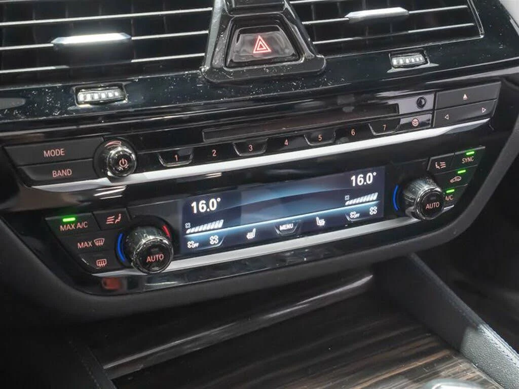 BMW 540 M PKG/HUD/HK/360 CAMERA/, снимка 14 - Автомобили и джипове - 55526347