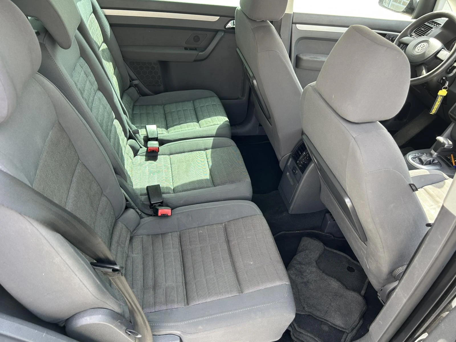 VW Touran 2.0 TDI DSG, снимка 6 - Автомобили и джипове - 55569779