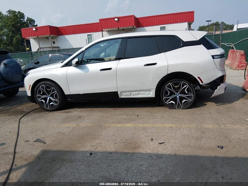 BMW iX xDrive50, снимка 6 - Автомобили и джипове - 56424718
