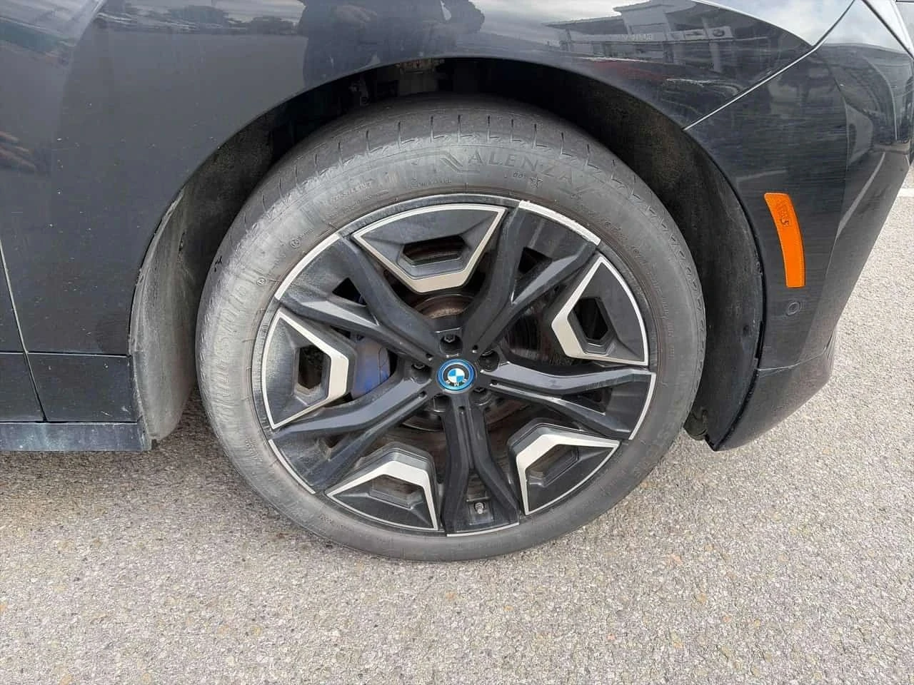 BMW iX, снимка 6 - Автомобили и джипове - 56687786