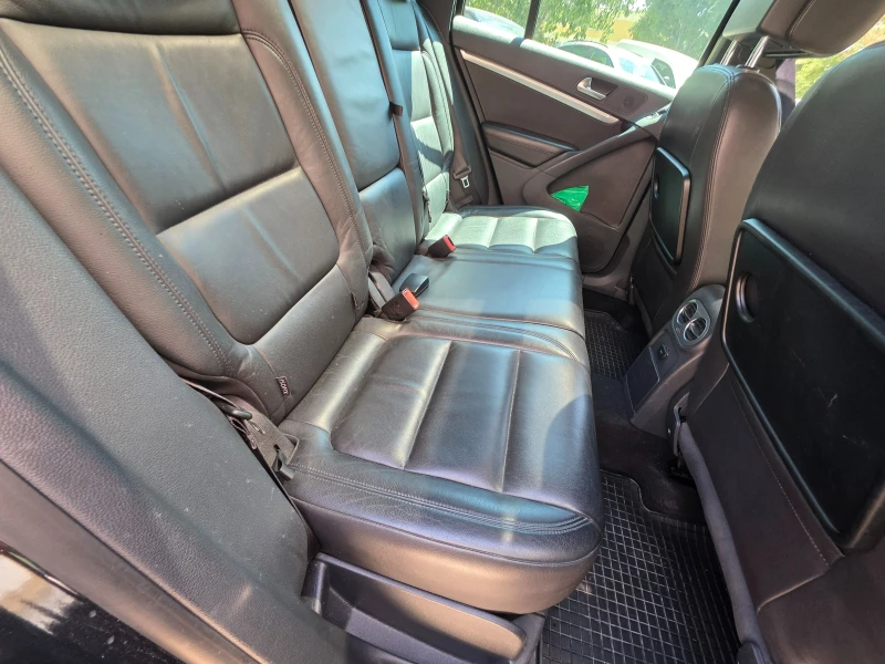 VW Tiguan R-LINE, снимка 7 - Автомобили и джипове - 52241927