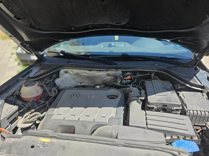 VW Tiguan R-LINE, снимка 12 - Автомобили и джипове - 52241927
