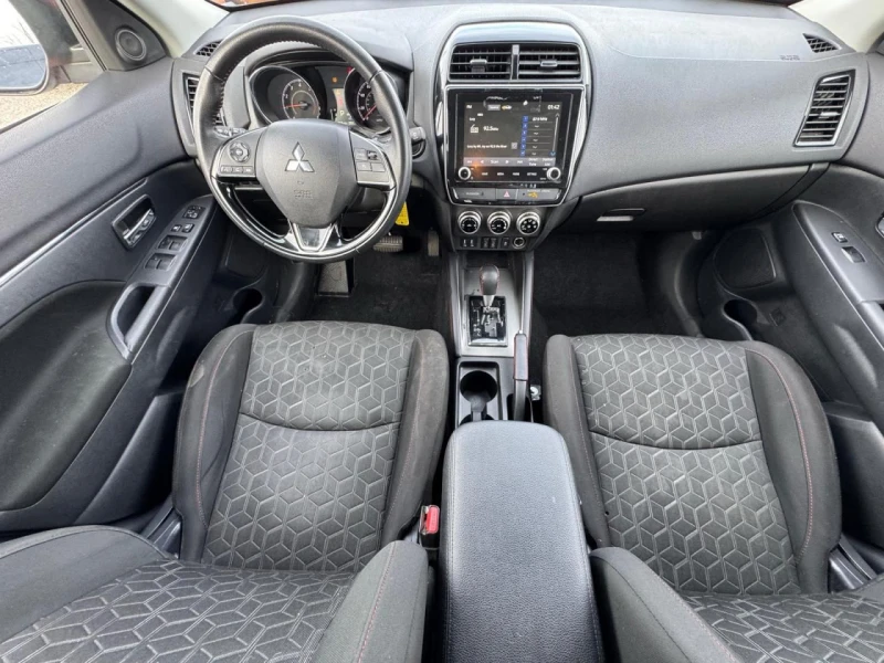 Mitsubishi Outlander, снимка 9 - Автомобили и джипове - 52935485