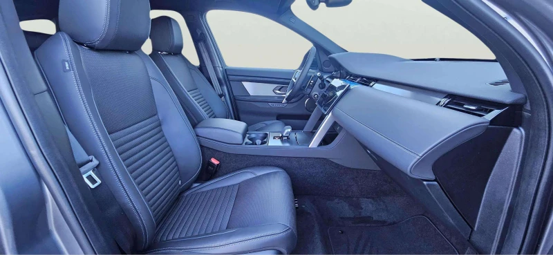 Land Rover Discovery Sport PHEV, снимка 7 - Автомобили и джипове - 53257810
