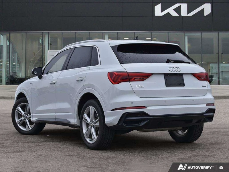 Audi Q3 * S Line quattro Premium Plus * CARFAX * ЦЕНА ДО Б, снимка 6 - Автомобили и джипове - 53263249