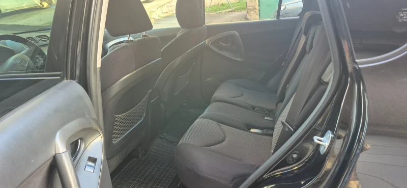 Toyota Rav4, снимка 5 - Автомобили и джипове - 53540024