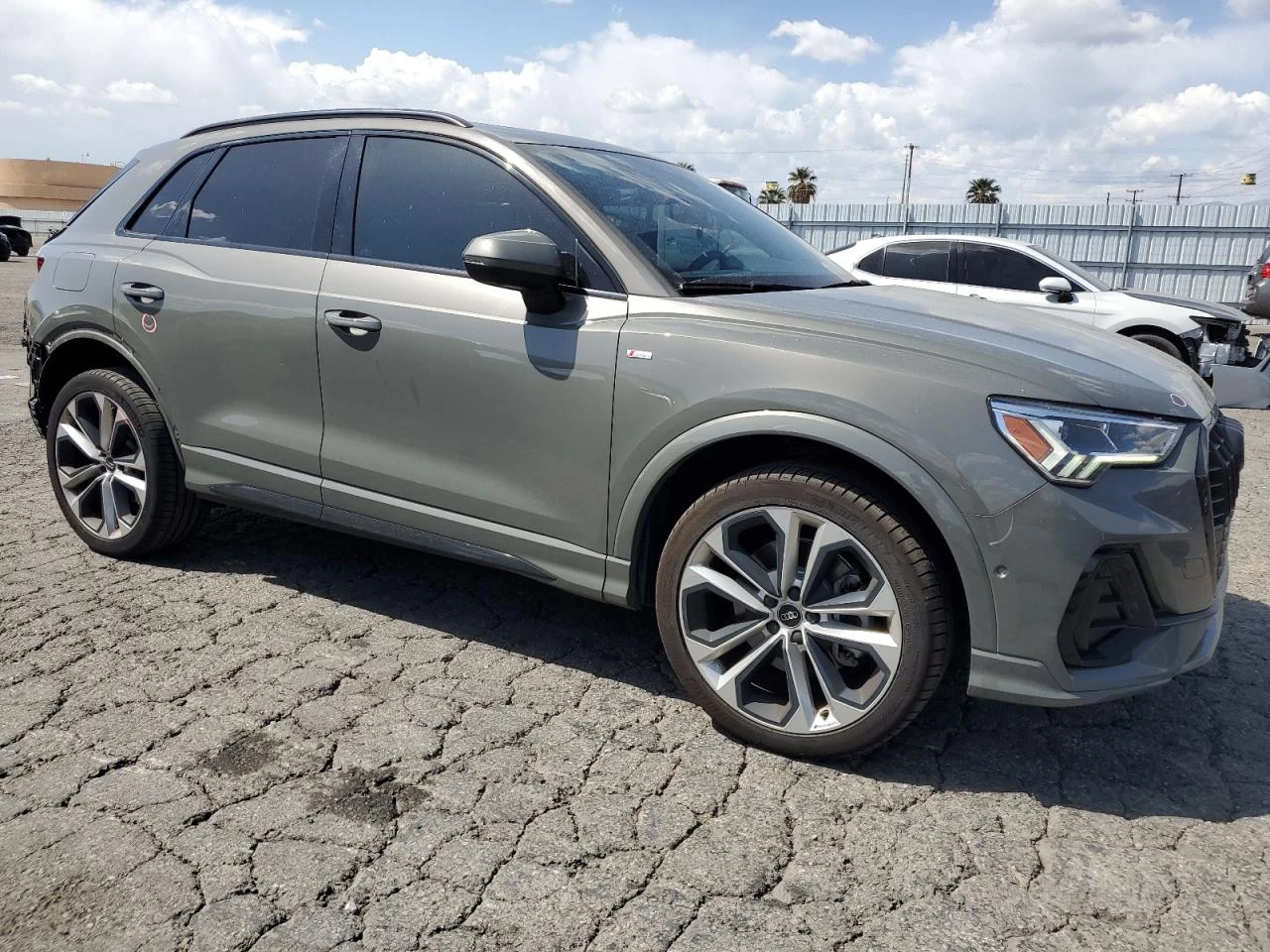 Audi Q3 S-Line* Матрикс* B&O* Дистроник* 360* Пано*  - изображение 6