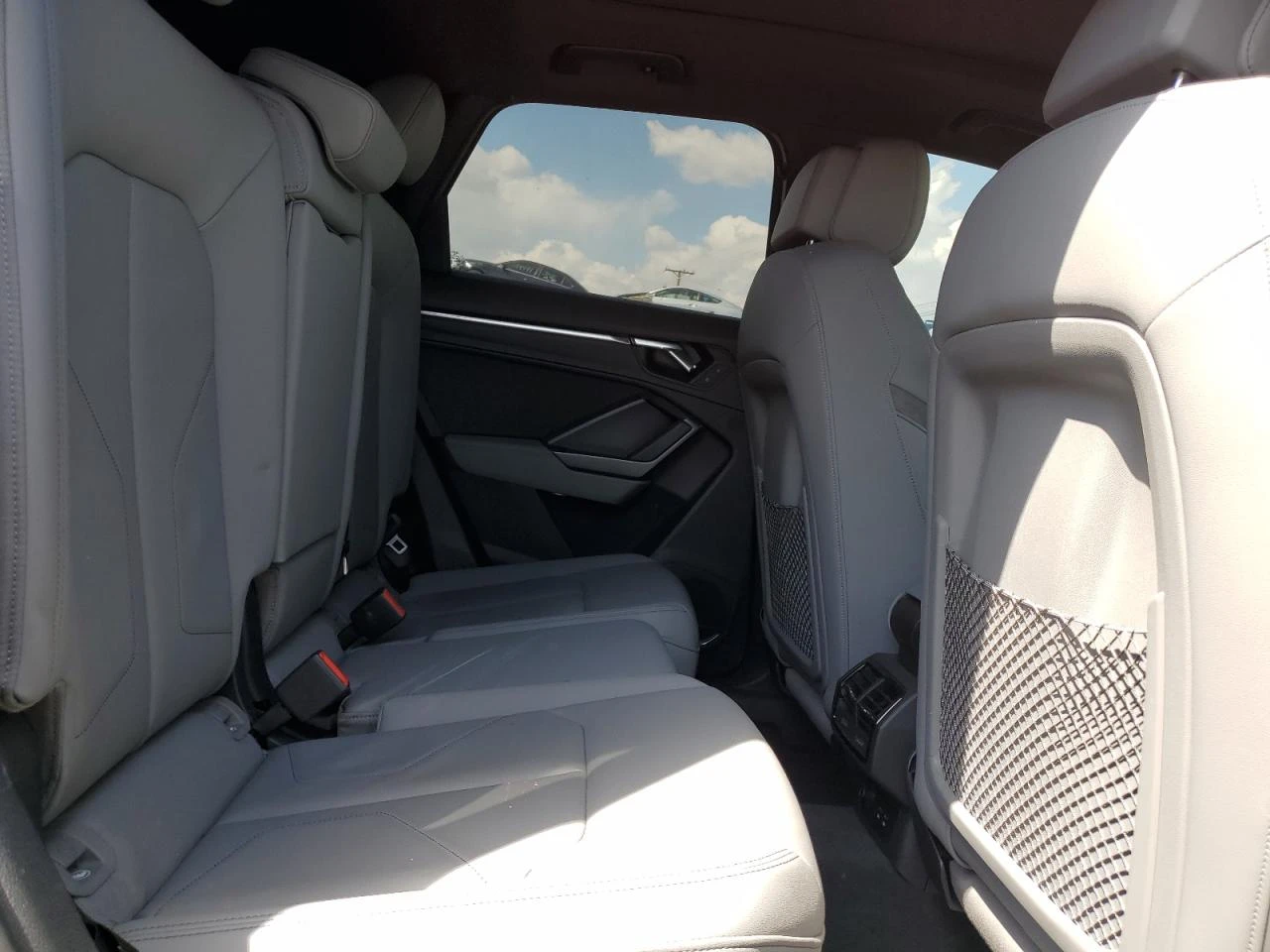 Audi Q3 S-Line* Матрикс* B&O* Дистроник* 360* Пано*  - изображение 10