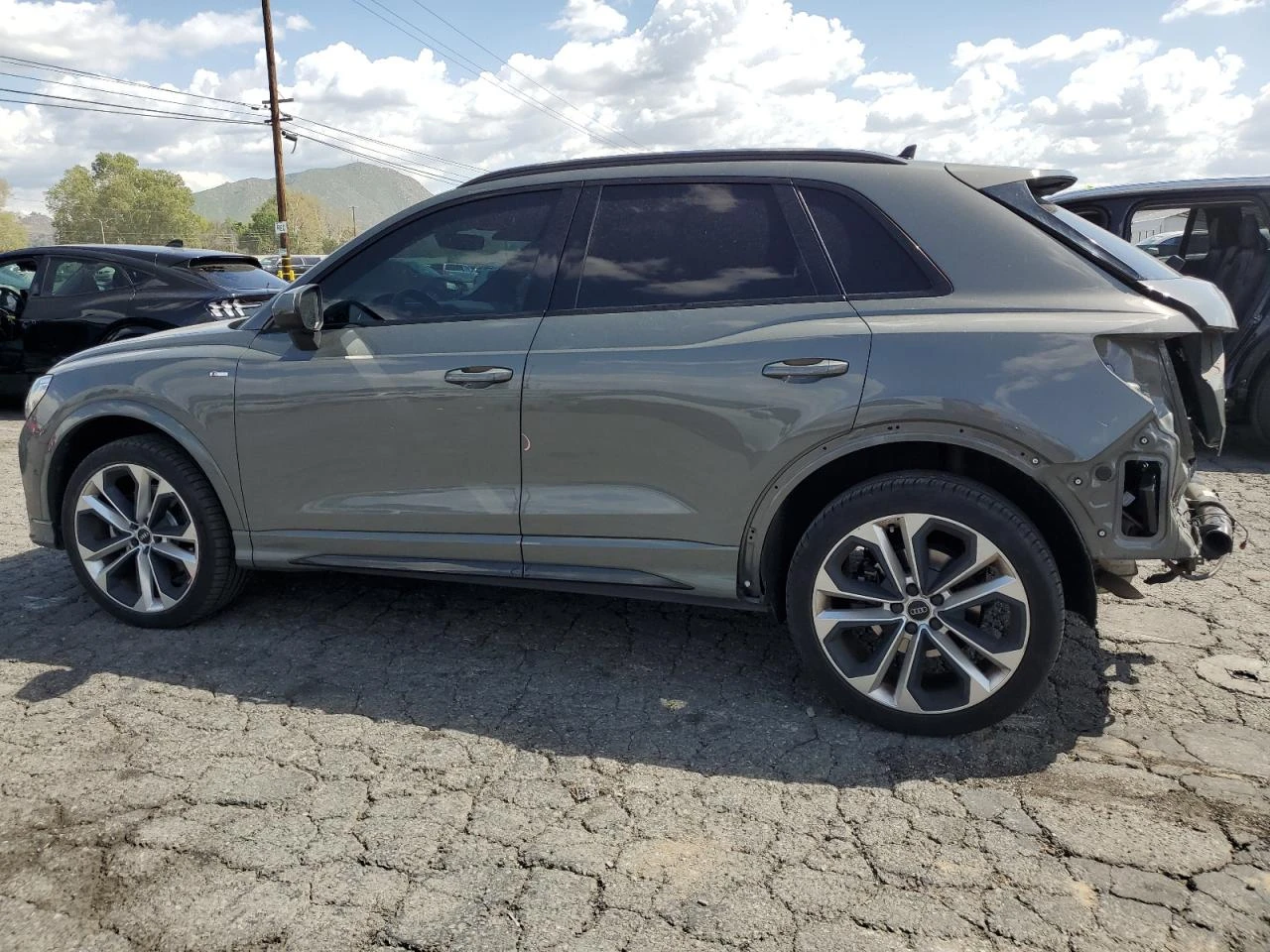 Audi Q3 S-Line* Матрикс* B&O* Дистроник* 360* Пано*  - изображение 3