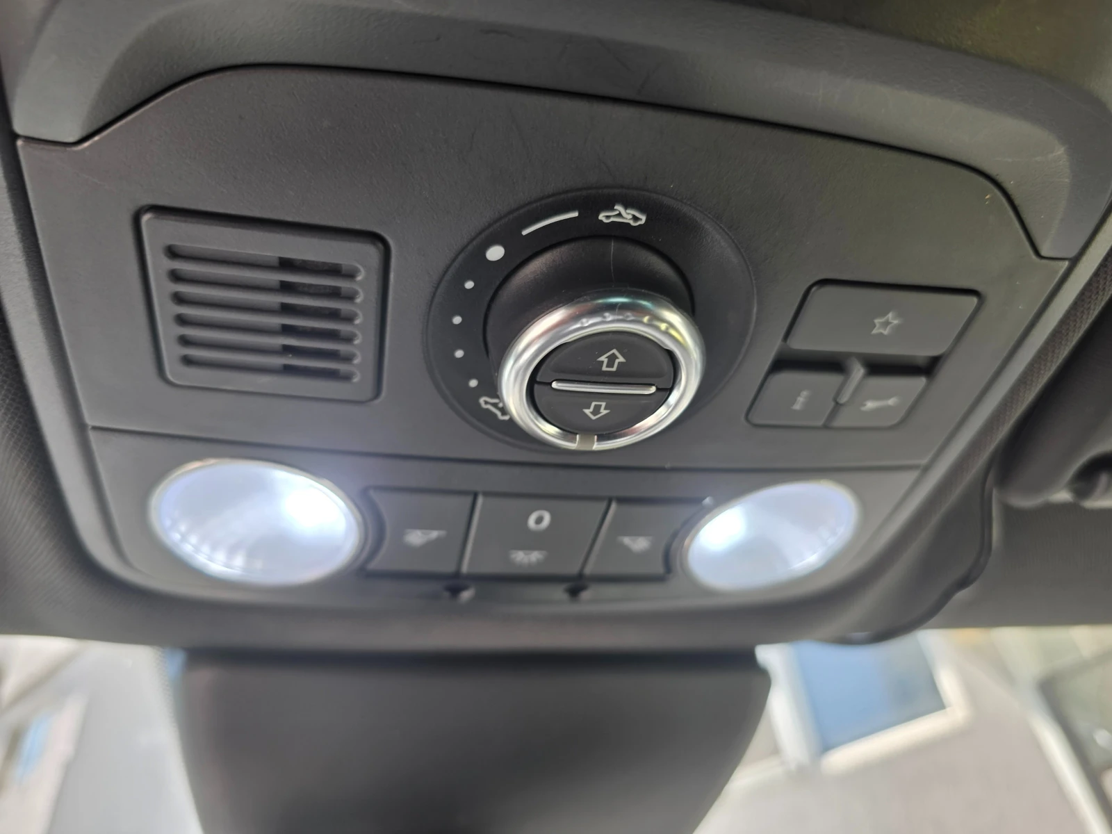 VW Tiguan R-LINE | Mobile.bg   16