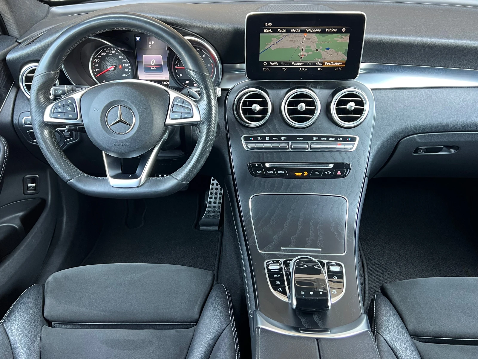 Mercedes-Benz GLC 250 d, 4-MAT, AMG LINE, FULL SERVICE MERCEDES-KATO HOB - изображение 9