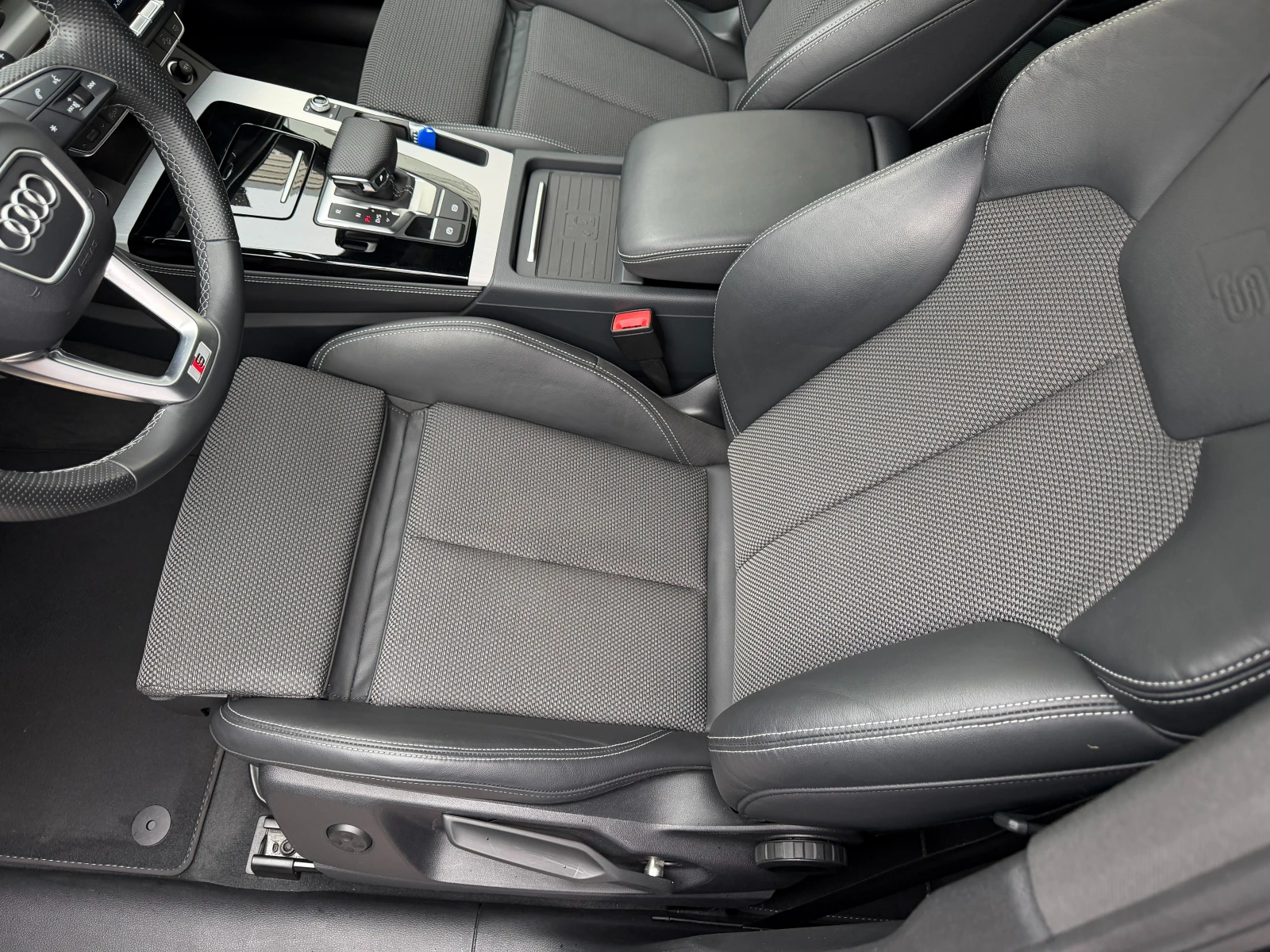 Audi Q5 2.0TDI* 204к.с* СЕРВИЗНА КНИЖКА С ПЪЛНА ИСТОРИЯ АУ - изображение 9