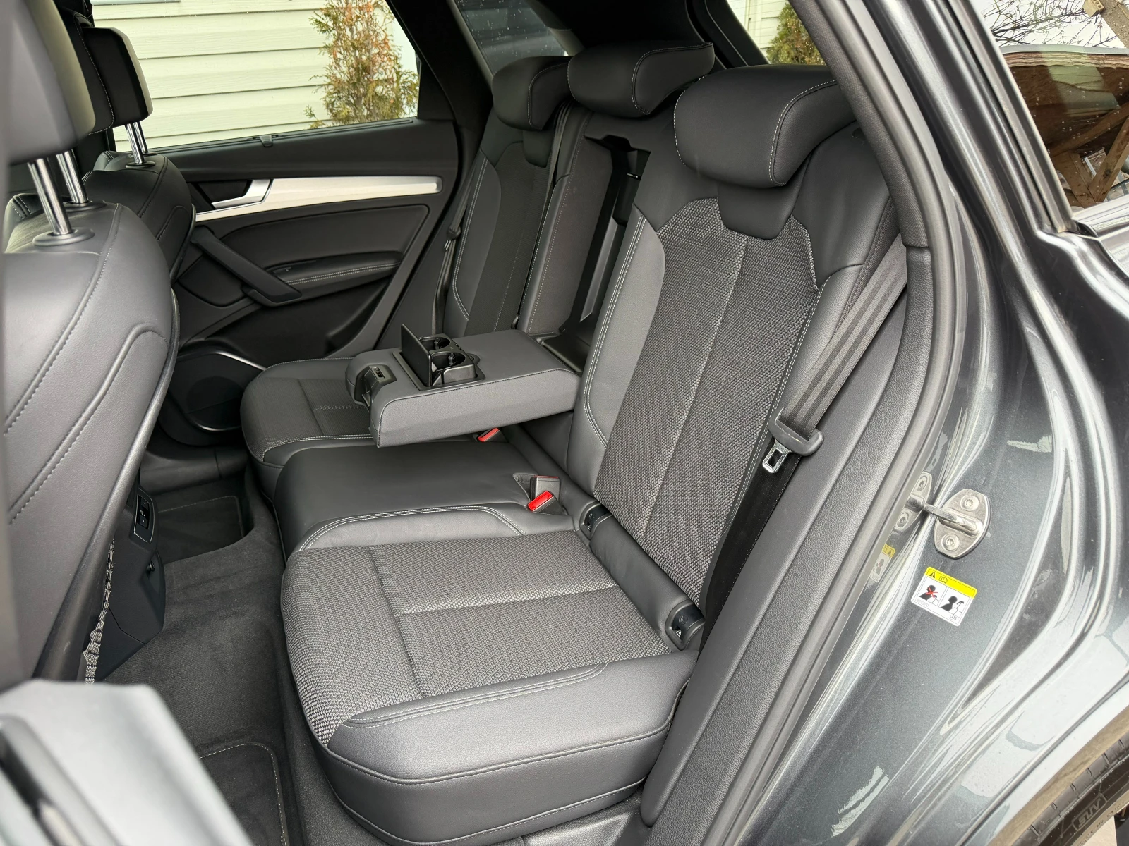 Audi Q5 2.0TDI* 204к.с* СЕРВИЗНА КНИЖКА С ПЪЛНА ИСТОРИЯ АУ - изображение 10