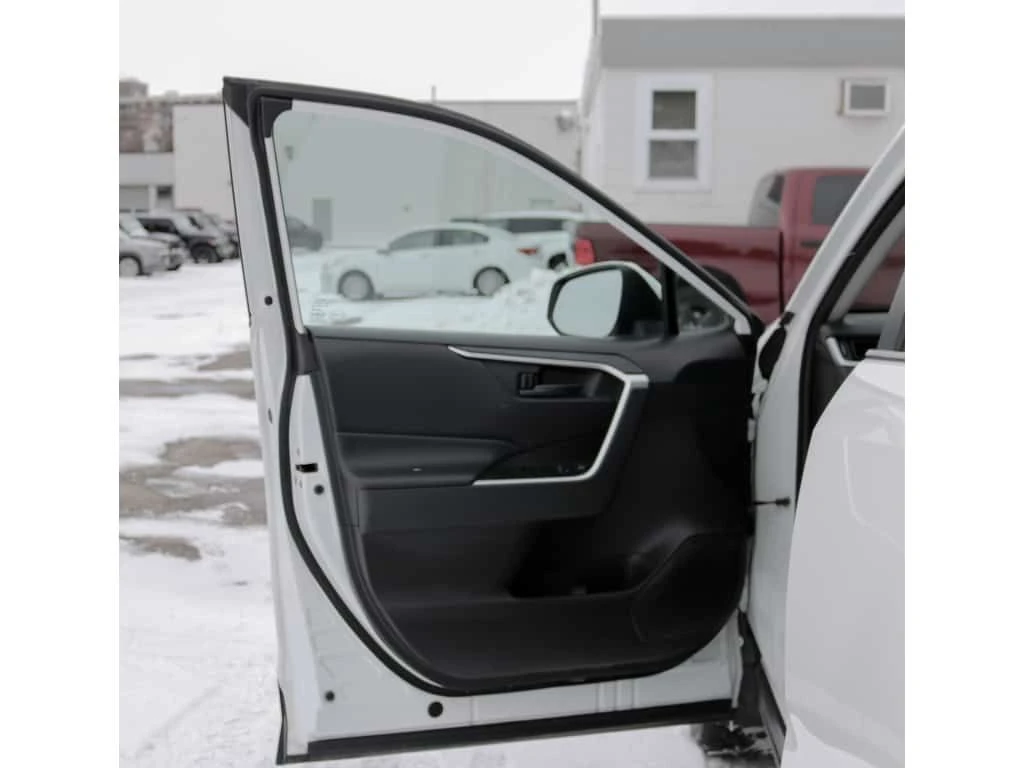 Toyota Rav4 * LE AWD | BLUETOOTH | HEATED SEATS | BLIND SPOT | | Mobile.bg � ����������� 13