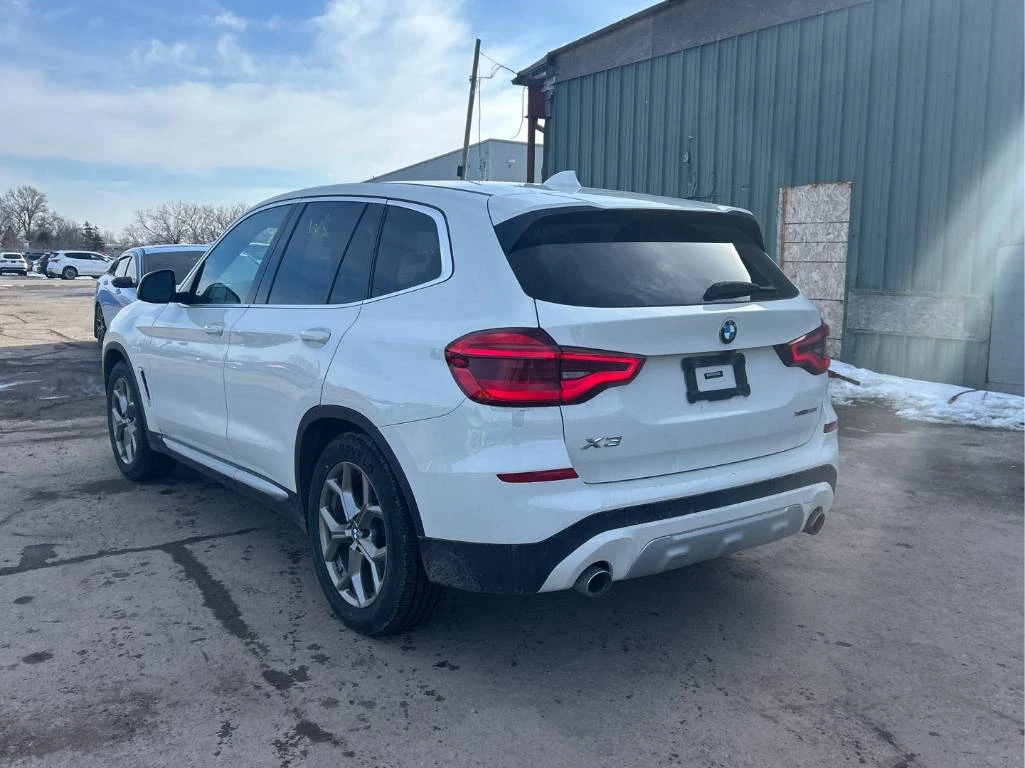 BMW X3 xDrive30i * CARFAX* СЛЕДЕНЕ НА ЛЕНТИ* МЪРТВА ТОЧКА - изображение 4