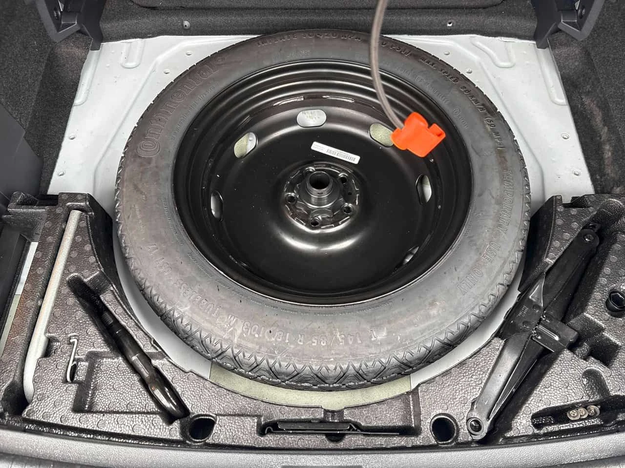 VW Tiguan * Comfortline * CARFAX * ПАНОРАМА * 2 КЛЮЧА, снимка 17 - Автомобили и джипове - 54219131