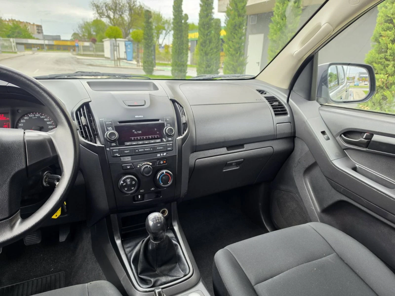 Isuzu D-max 2.5, 163 �.�. 4x4 | Mobile.bg � ����������� 10
