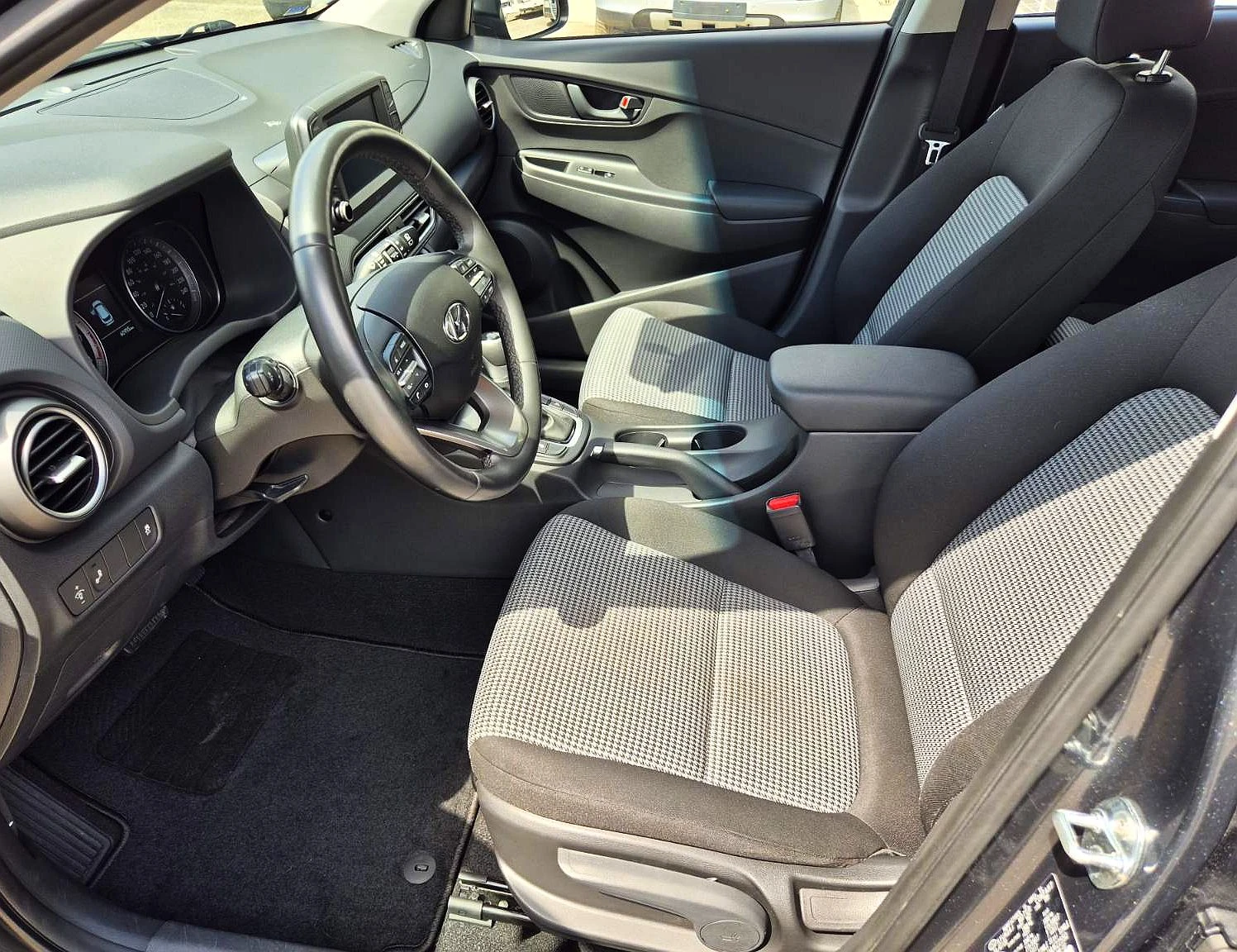 Hyundai Kona 2.0 ��������� ���������� �� ������ ������ | Mobile.bg � ����������� 9