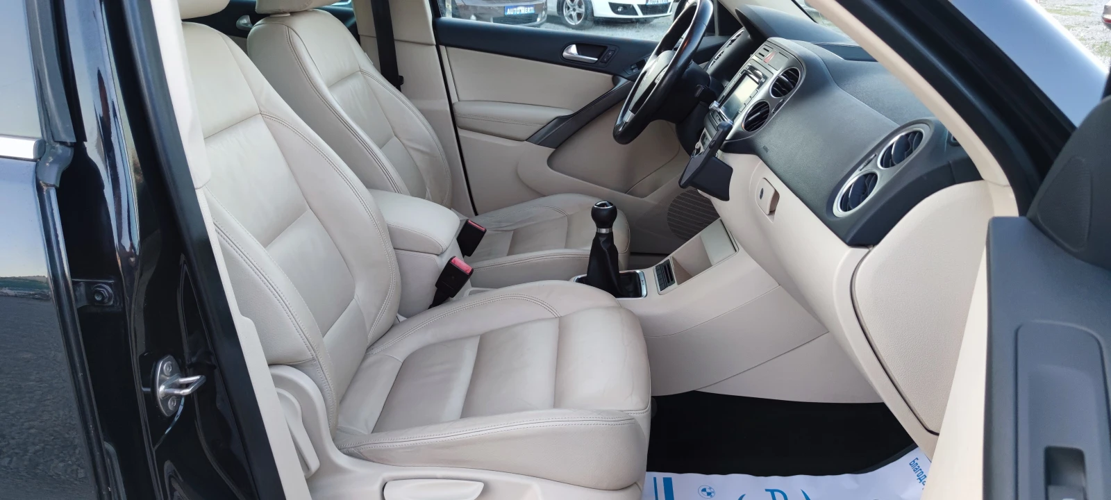 VW Tiguan 2.0TDI 4MOTION , снимка 13 - Автомобили и джипове - 55276825