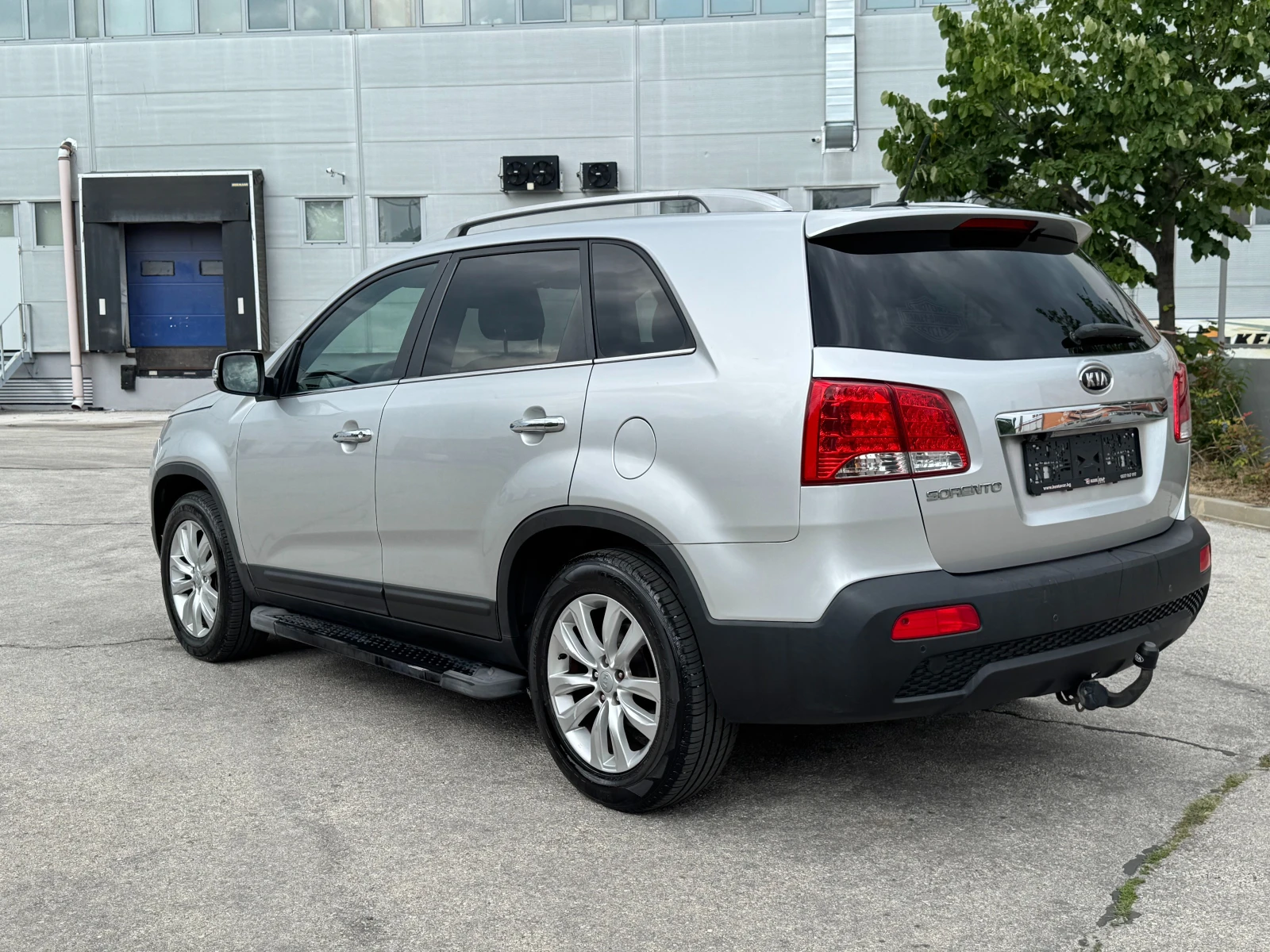 Kia Sorento 2.4 бензин/Автомат/4х4, снимка 3 - Автомобили и джипове - 55324399