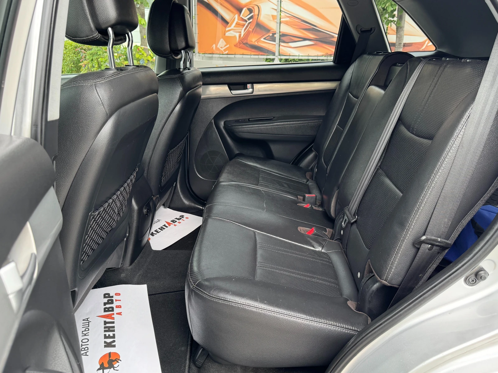 Kia Sorento 2.4 бензин/Автомат/4х4, снимка 16 - Автомобили и джипове - 55324399