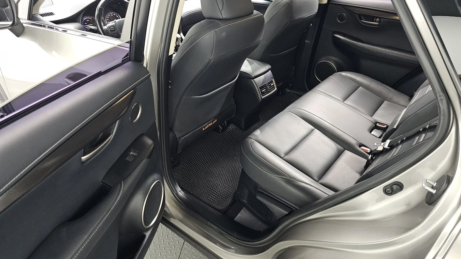 Lexus NX 300h* ЛЮК* ПОДГРЕВ ВОЛАН* КРАЙНА ЦЕНА, снимка 13 - Автомобили и джипове - 55367121