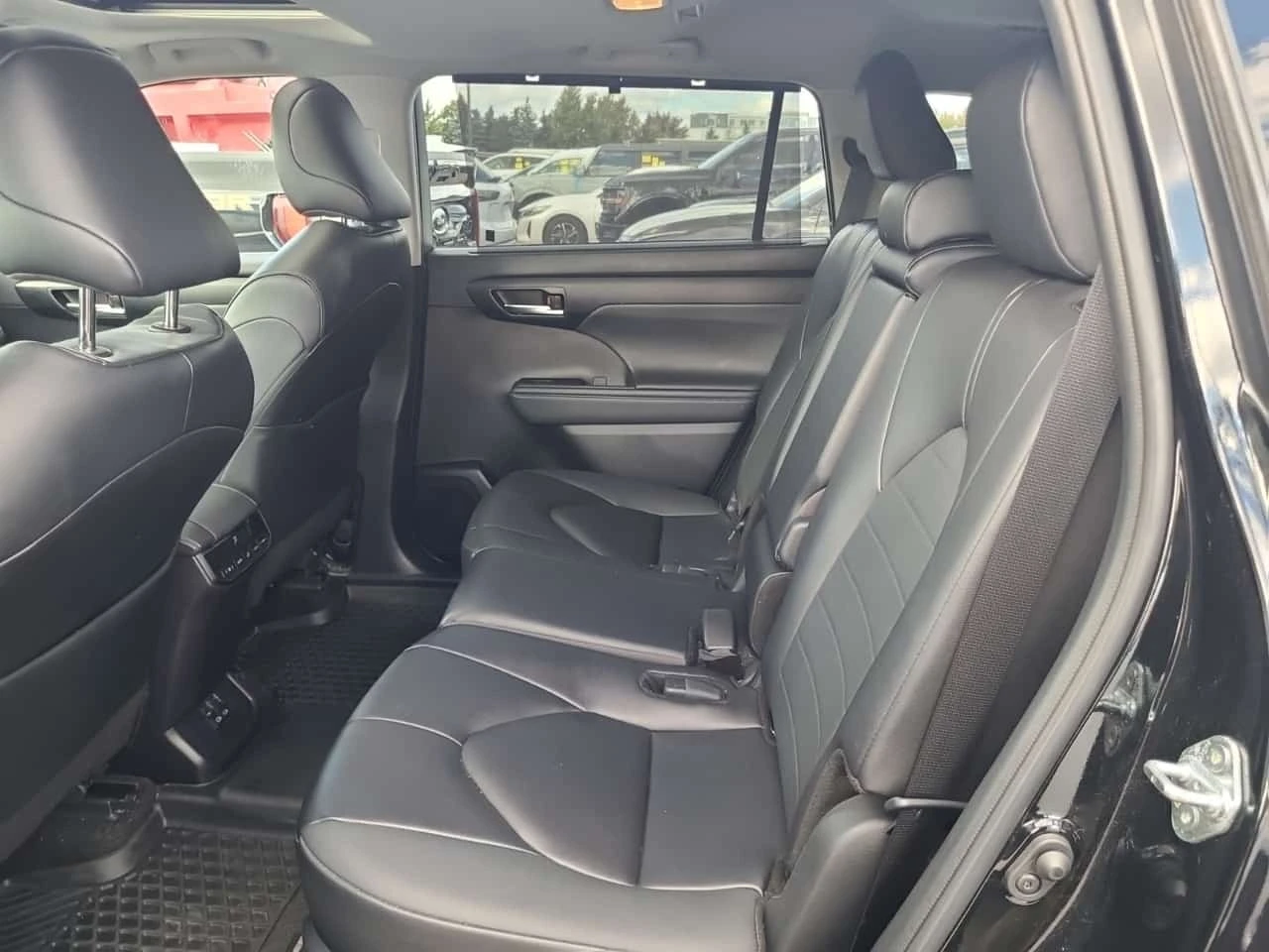 Toyota Highlander * Awd Hybrid Xle * 8 ����� * CARFAX * ���� �� �� * | Mobile.bg � ����������� 11