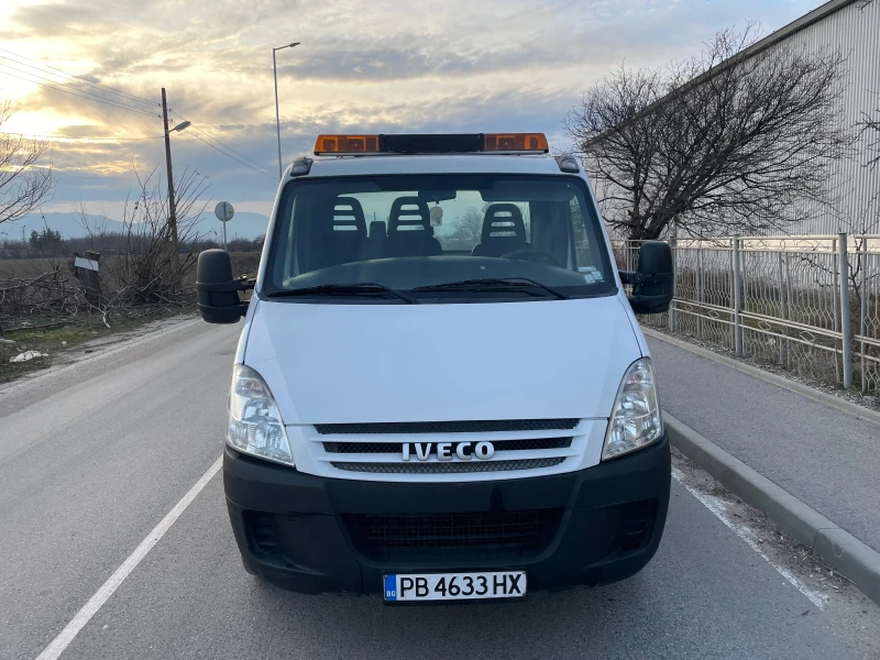 Iveco Daily 2.3 специален, снимка 2 - Бусове и автобуси - 48843552