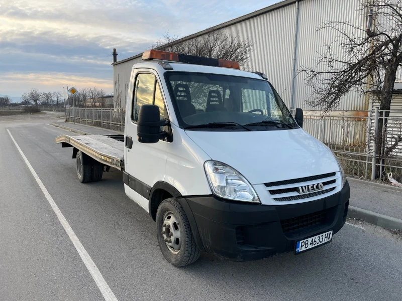 Iveco Daily 2.3 специален, снимка 3 - Бусове и автобуси - 48843552