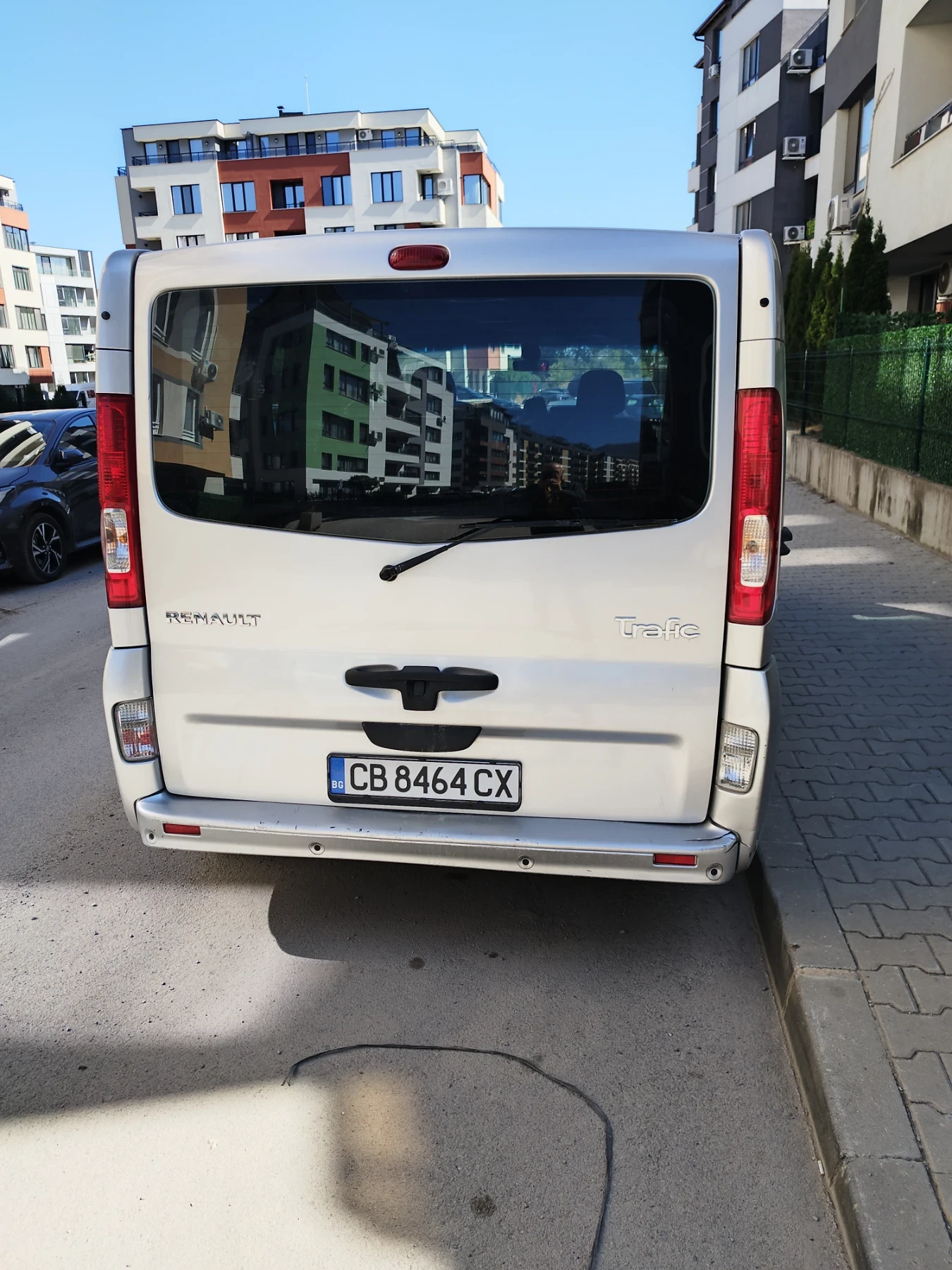 Renault Trafic 2.5d, снимка 3 - Бусове и автобуси - 56321278