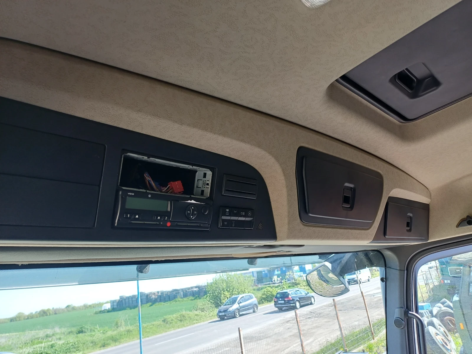 Mercedes-Benz Actros, снимка 16 - Камиони - 54898372