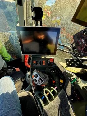 Обява за продажба на Трактор Claas Axion 950 - 1000 МОТО-ЧАСА ~ 324 000 лв. - изображение 7
