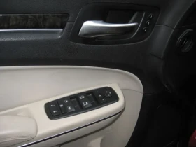 Chrysler 300c 3.6 Prestige, снимка 17