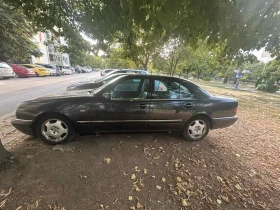 Mercedes-Benz E 200, снимка 2